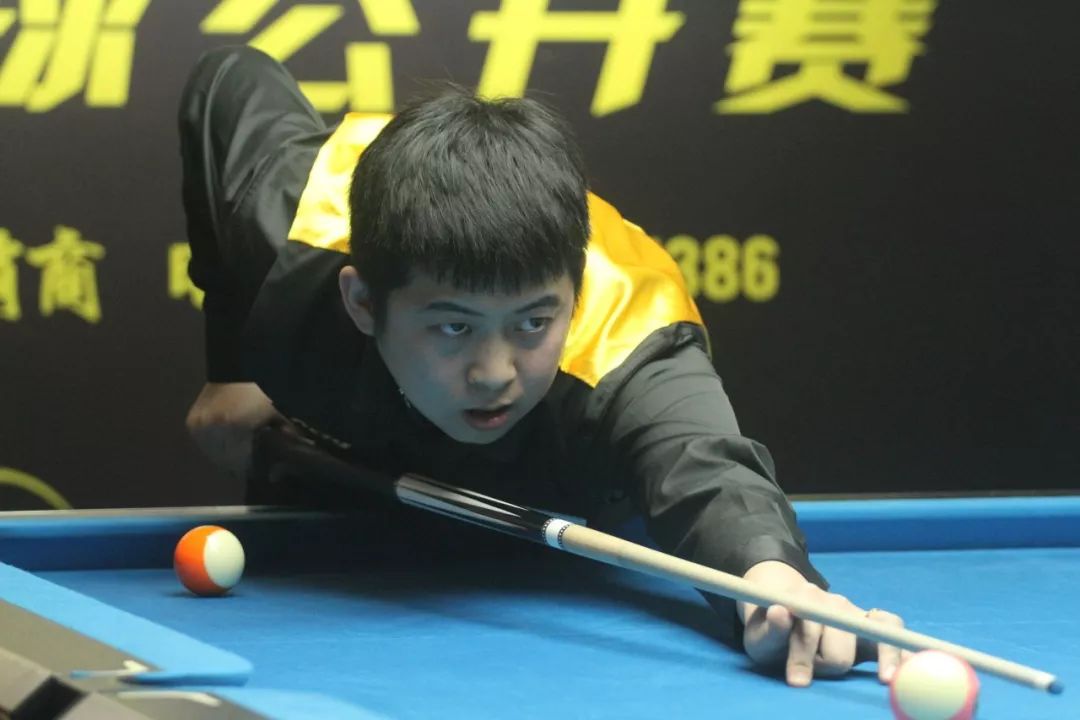 更是为了显 更是为了显