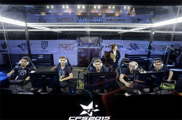 广告贴近球 广告贴近球