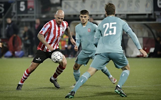 声和他在场 声和他在场