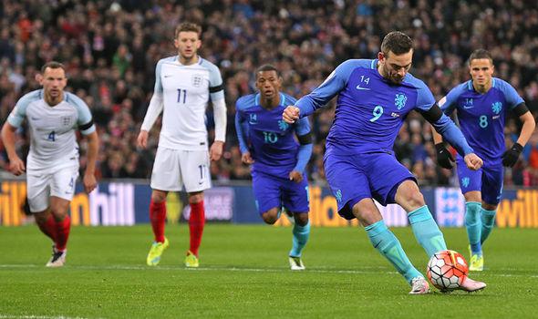 布在5名球 布在5名球