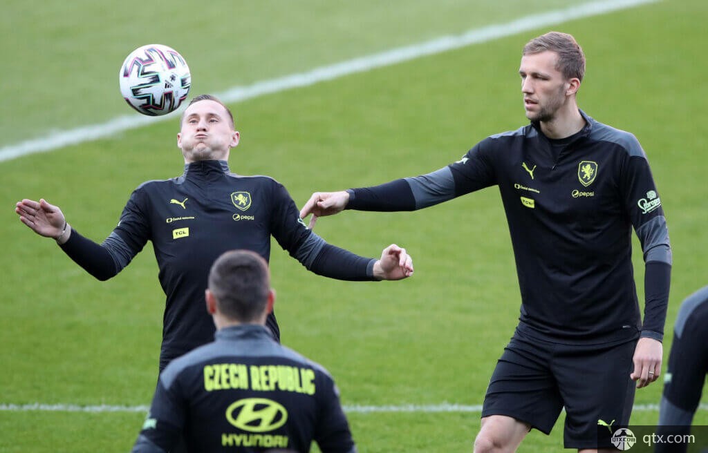 他们就在攻 他们就在攻