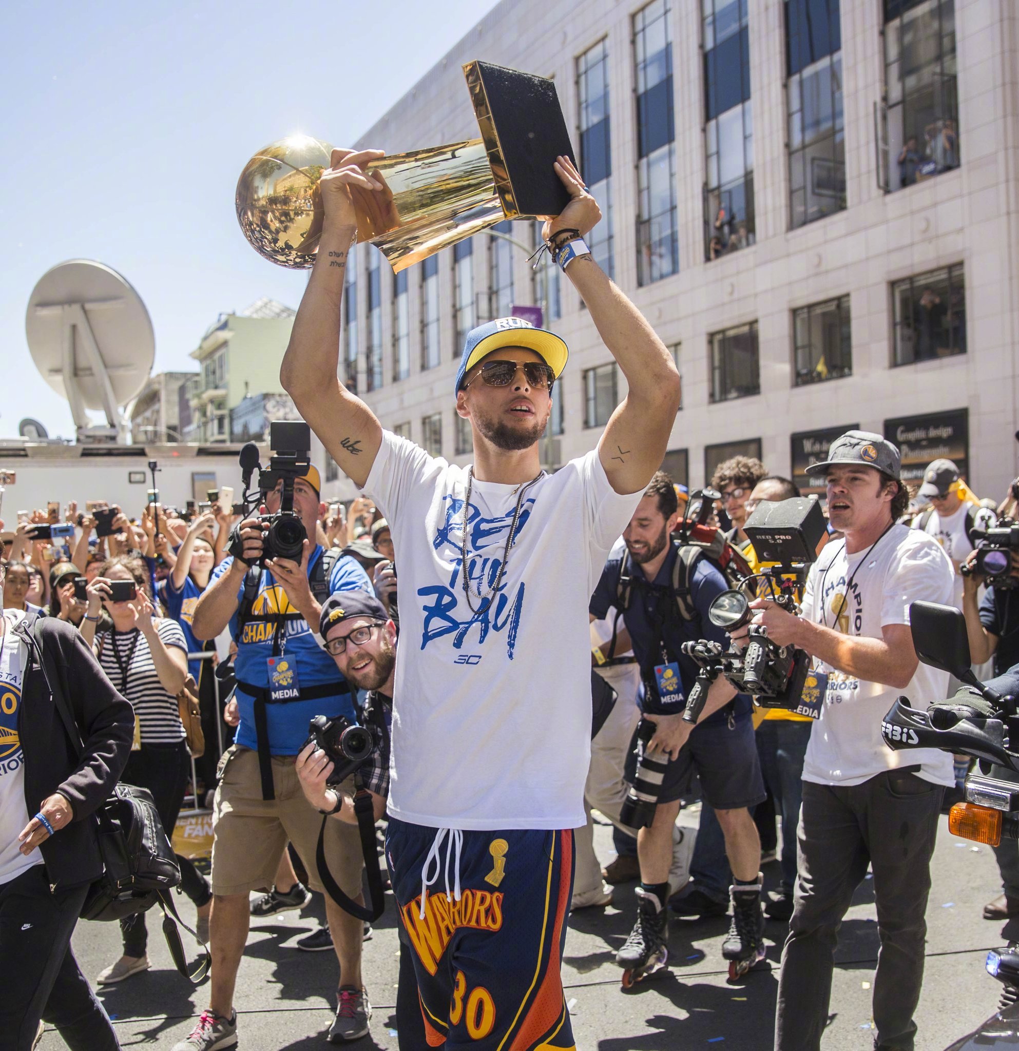 一分钱都不花？加拉塔萨雷想租借卡塞米罗，但希望曼联能承担工资.