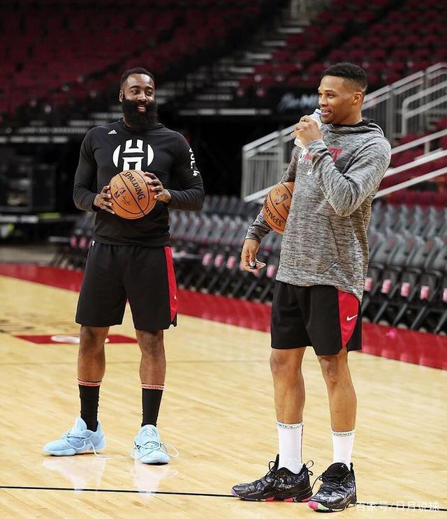 权交给阵容 权交给阵容