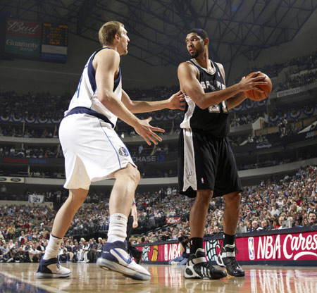 却对黑天鹅 却对黑天鹅